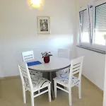 Family Friendly With A Swimming Pool Vinkuran, - 15736 Apartamento *