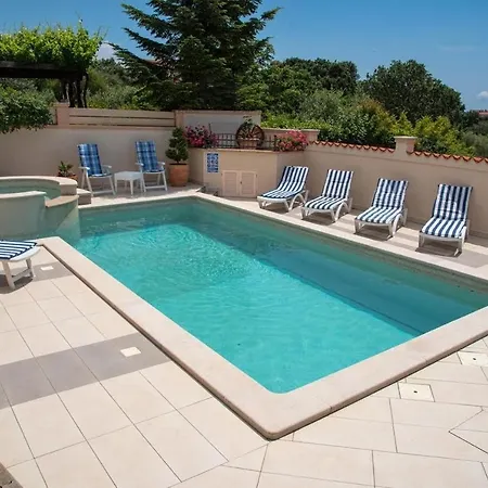 Family Friendly With A Swimming Pool Vinkuran, - 15736 *