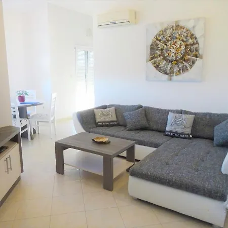 Family Friendly With A Swimming Pool Vinkuran, - 15736 *