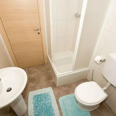 Family Friendly With A Swimming Pool Vinkuran, - 15736 아파트