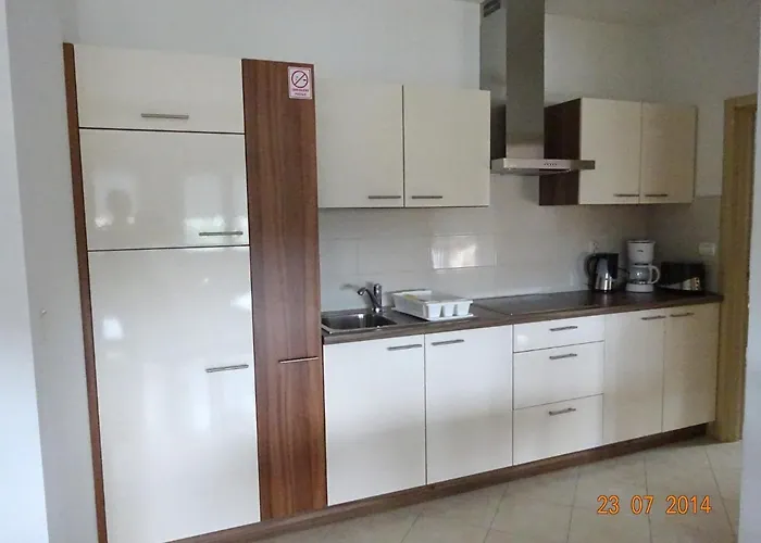 Apartman Family Friendly With A Swimming Pool Vinkuran, - 15736 Póla