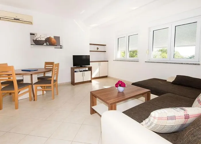 Apartman Family Friendly With A Swimming Pool Vinkuran, - 15736 Póla