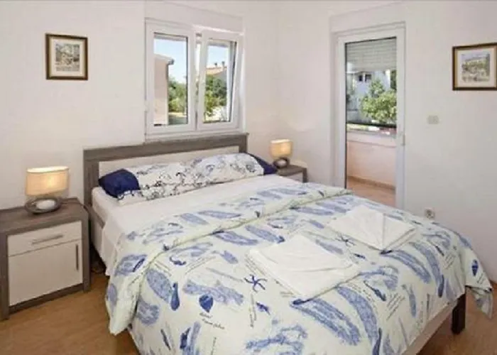 Family Friendly With A Swimming Pool Vinkuran, - 15736 *