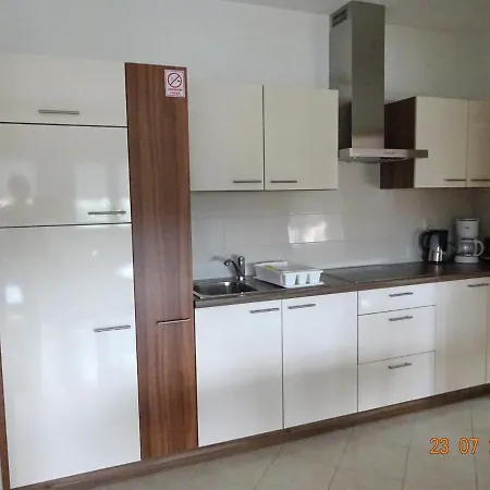 Apartamento Family Friendly With A Swimming Pool Vinkuran, - 15736 Pula