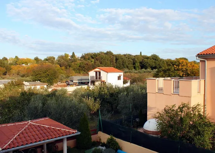 Family Friendly With A Swimming Pool Vinkuran, - 15736 Apartament Pula